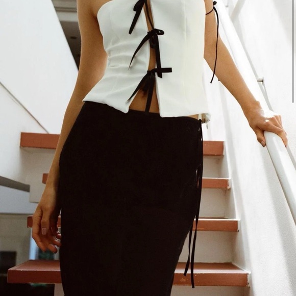 ZARA Strapless Bow Top - Picture 2 of 7